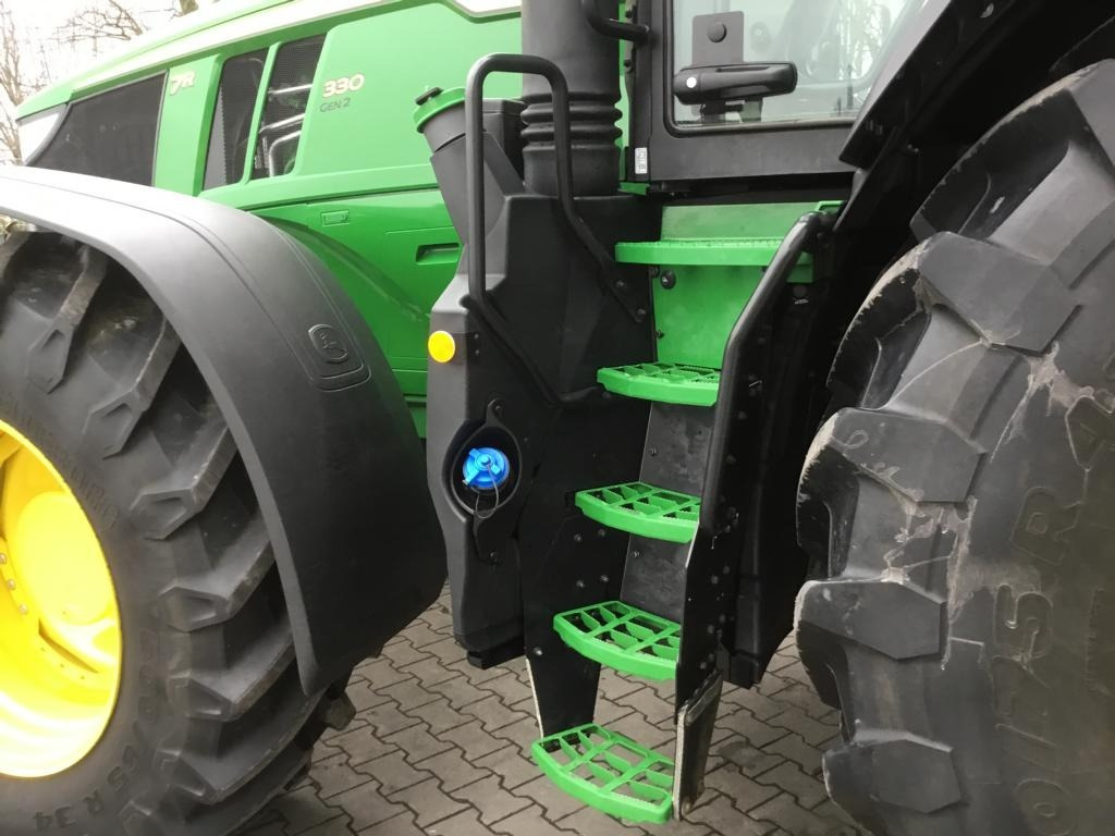 Трактор John Deere 7R330: снимка 12