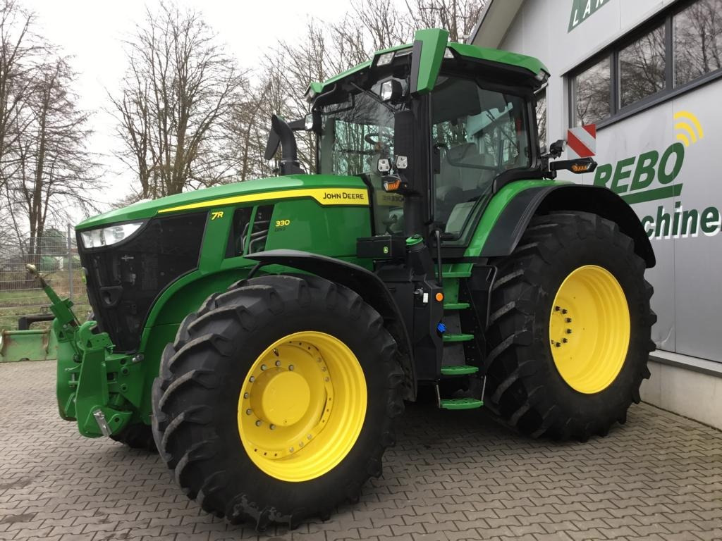 Трактор John Deere 7R330: снимка 28