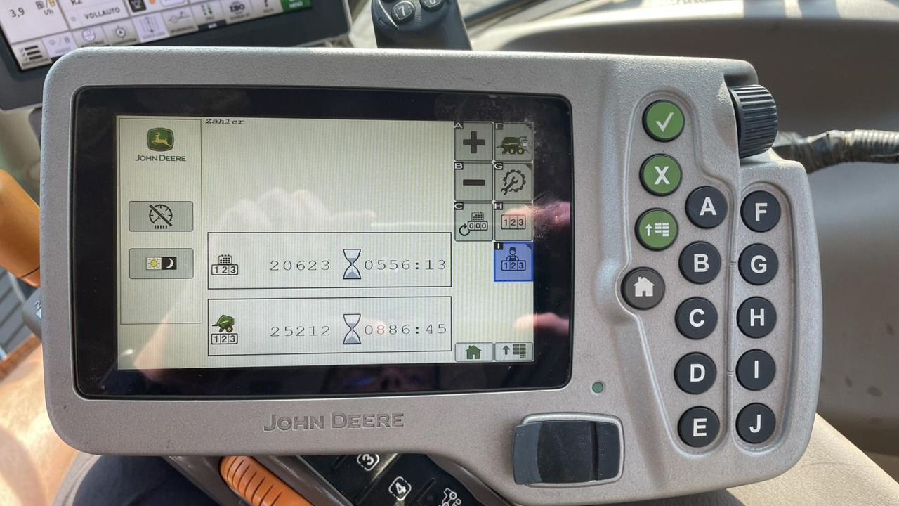 John Deere C441R - Машина за сено и фураж: снимка 2 John Deere C441R - Машина за сено и фураж: снимка 2