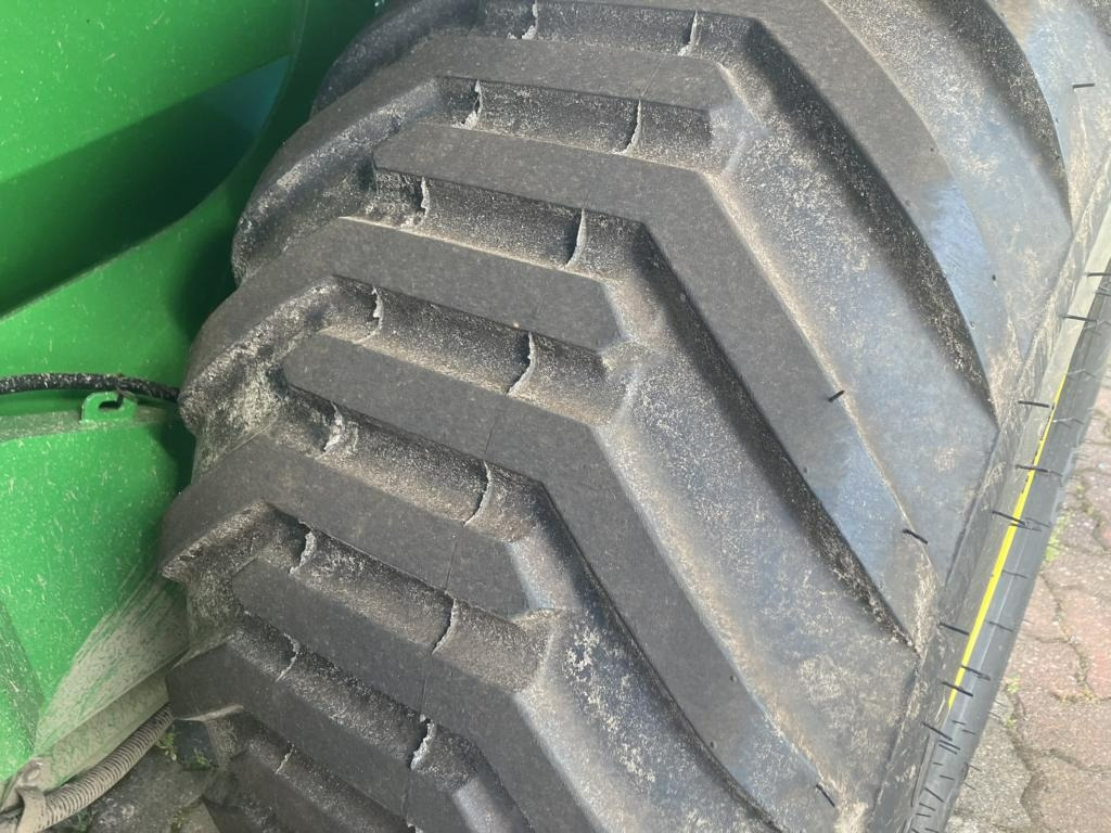 John Deere FESTKAMMER-KOMBIPRESSE C441R - Машина за сено и фураж: снимка 2 John Deere FESTKAMMER-KOMBIPRESSE C441R - Машина за сено и фураж: снимка 2