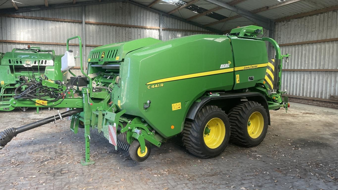John Deere FESTKAMMER-KOMBIPRESSE C441R - Машина за сено и фураж: снимка 1 John Deere FESTKAMMER-KOMBIPRESSE C441R - Машина за сено и фураж: снимка 1