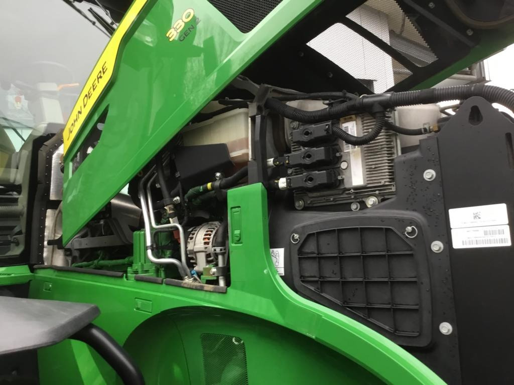 John Deere TRAKTOR 7R330 - Трактор: снимка 2 John Deere TRAKTOR 7R330 - Трактор: снимка 2