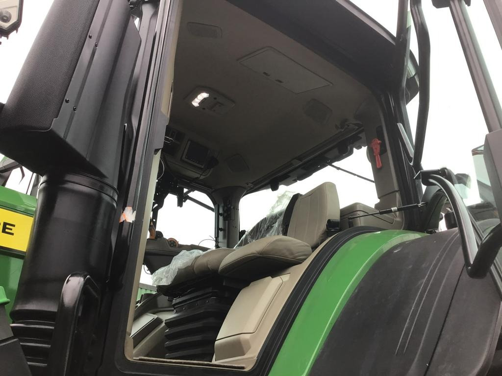 Трактор John Deere TRAKTOR 7R350: снимка 28