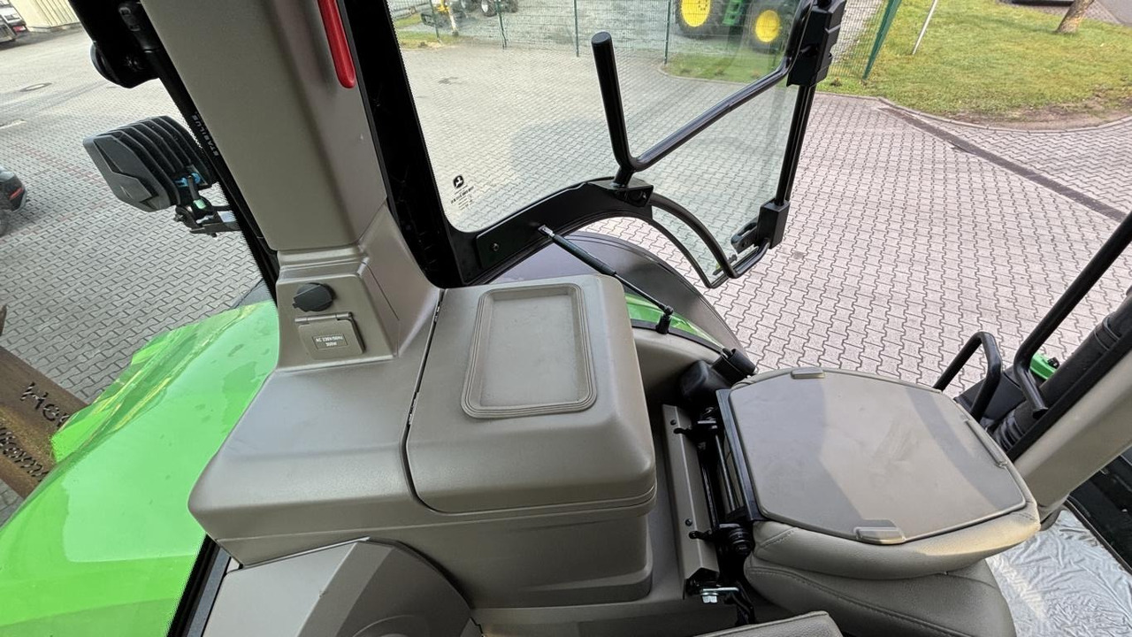 John Deere TRAKTOR 7R350 - Трактор: снимка 5 John Deere TRAKTOR 7R350 - Трактор: снимка 5
