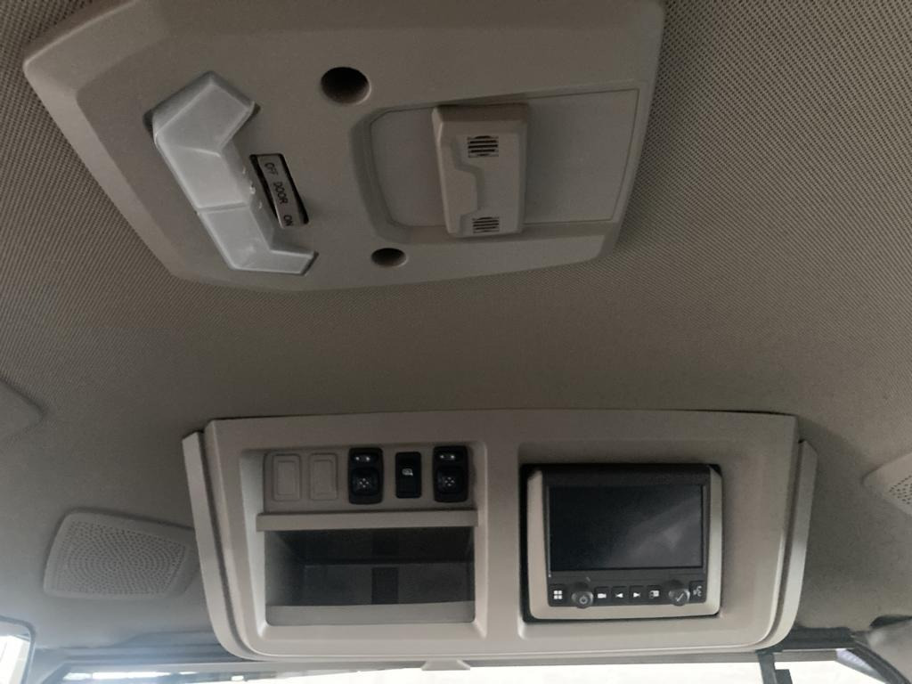 John Deere TRAKTOR 8R370 - Трактор: снимка 4 John Deere TRAKTOR 8R370 - Трактор: снимка 4