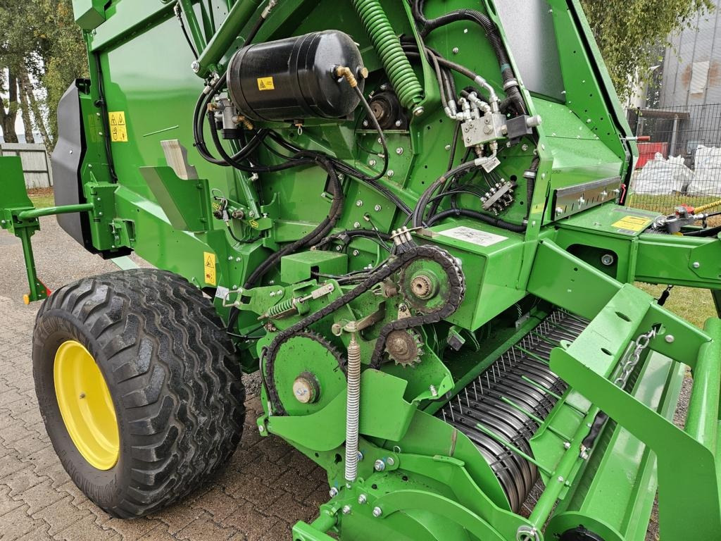 John Deere V461M - PAKET FÜR RUNDBALLENPR - Машина за фолиране: снимка 3 John Deere V461M - PAKET FÜR RUNDBALLENPR - Машина за фолиране: снимка 3