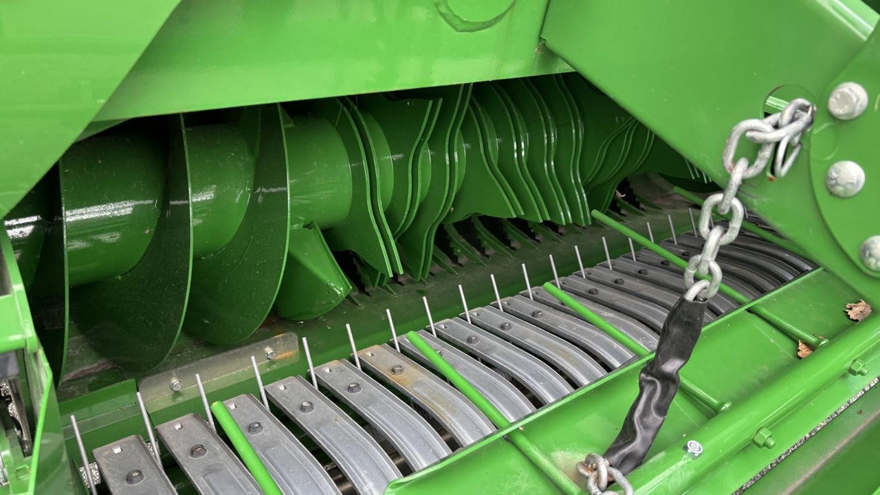 John Deere V461M - PAKET FÜR RUNDBALLENPR - Машина за фолиране: снимка 4 John Deere V461M - PAKET FÜR RUNDBALLENPR - Машина за фолиране: снимка 4