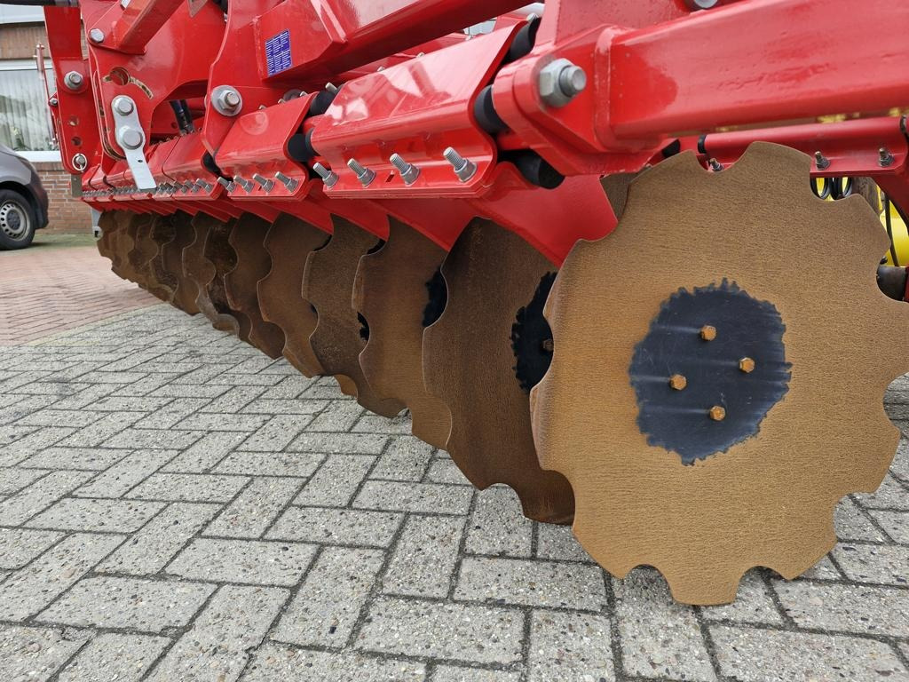 Pöttinger TERRADISC 4001 K - Дискова брана: снимка 5 Pöttinger TERRADISC 4001 K - Дискова брана: снимка 5