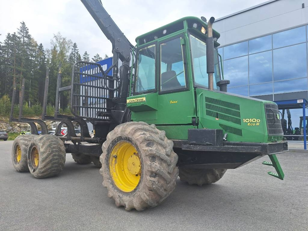 John Deere 1010 D Eco III - Форвардер: снимка 1 John Deere 1010 D Eco III - Форвардер: снимка 1