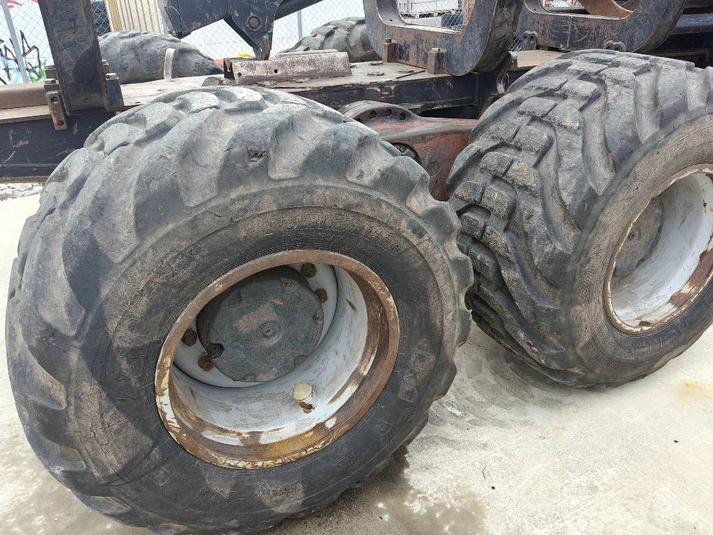 Komatsu 865 - Форвардер: снимка 4 Komatsu 865 - Форвардер: снимка 4