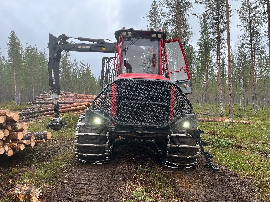 Komatsu 875 - Форвардер: снимка 1 Komatsu 875 - Форвардер: снимка 1