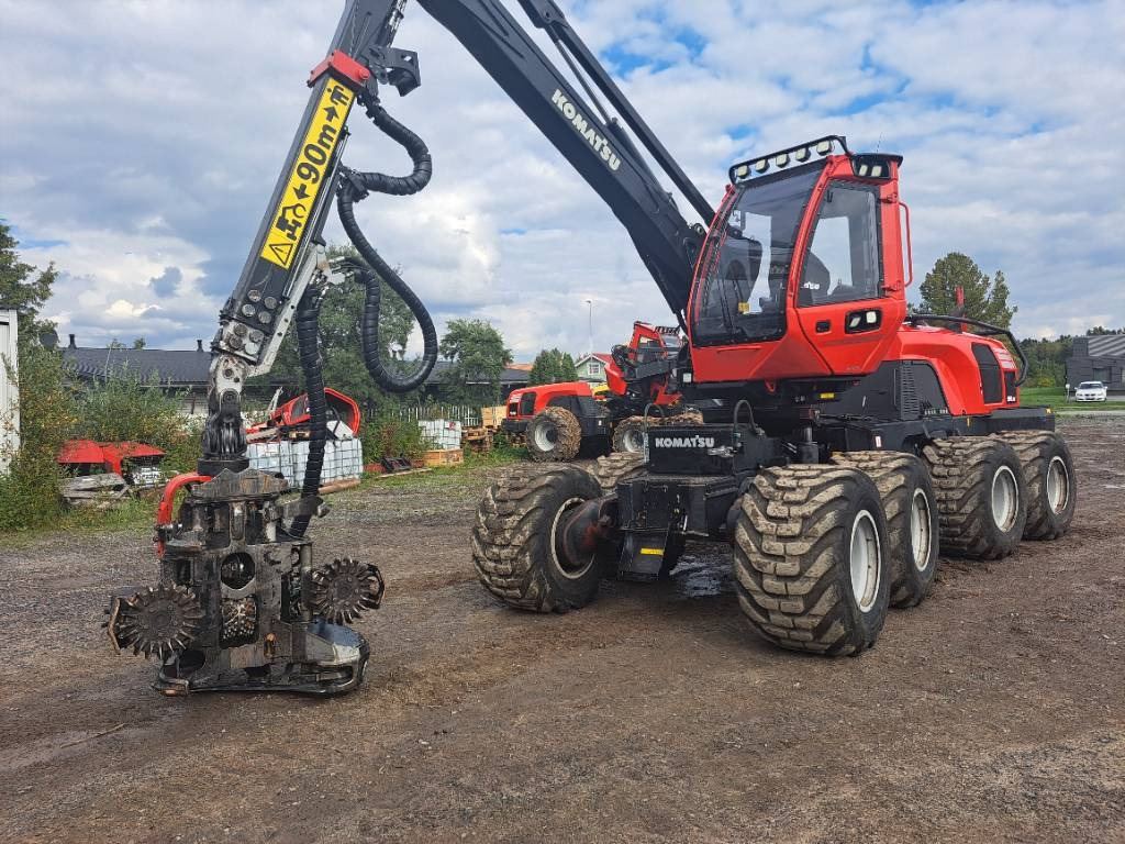 Komatsu 901 XC - Харвестер: снимка 1 Komatsu 901 XC - Харвестер: снимка 1