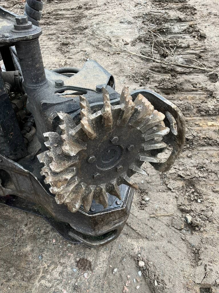 Komatsu 901XC - Харвестер: снимка 4 Komatsu 901XC - Харвестер: снимка 4
