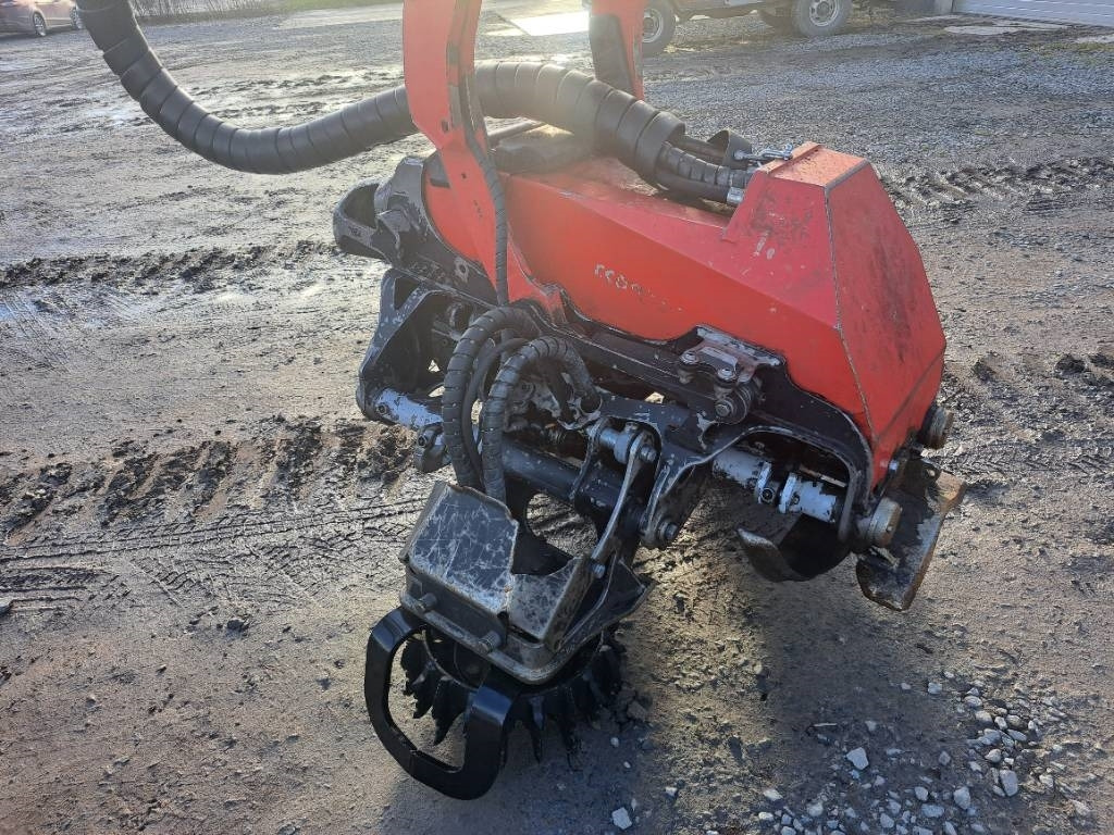 Харвестер Komatsu 931: снимка 10