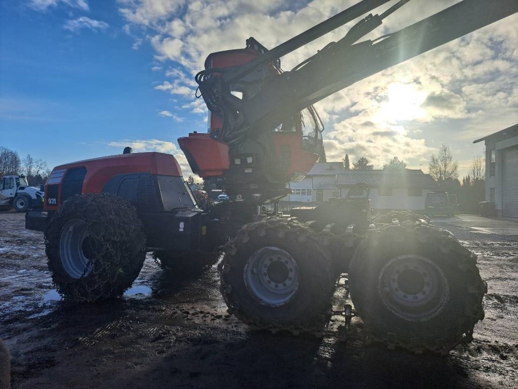 Харвестер Komatsu 931: снимка 11