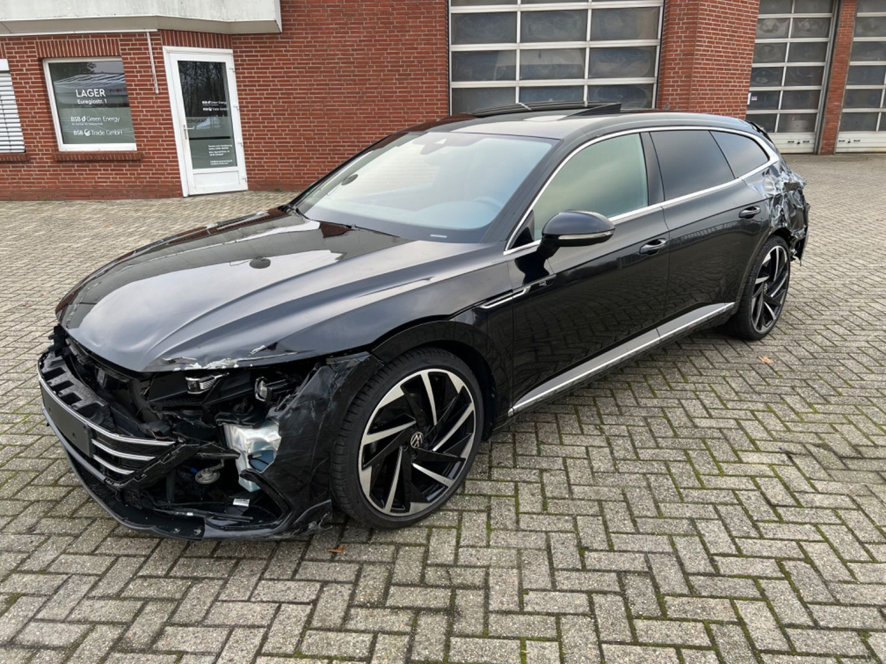 Volkswagen Arteon Shooting Brake R-Line 4Motion - Лек автомобил: снимка 1 Volkswagen Arteon Shooting Brake R-Line 4Motion - Лек автомобил: снимка 1