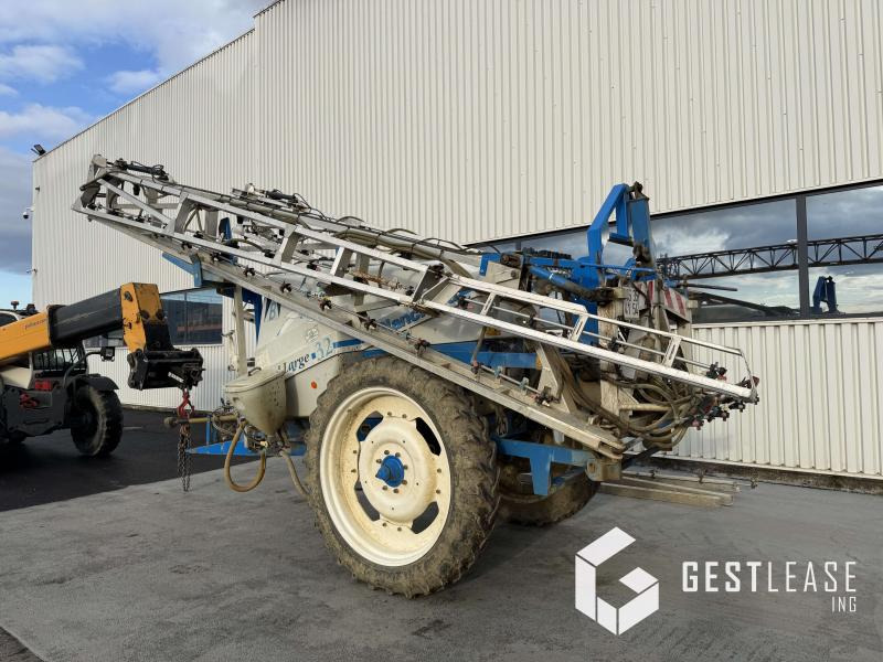 BLANCHARD GRAND LARGE PC - Прикачна пръскачка: снимка 2 BLANCHARD GRAND LARGE PC - Прикачна пръскачка: снимка 2