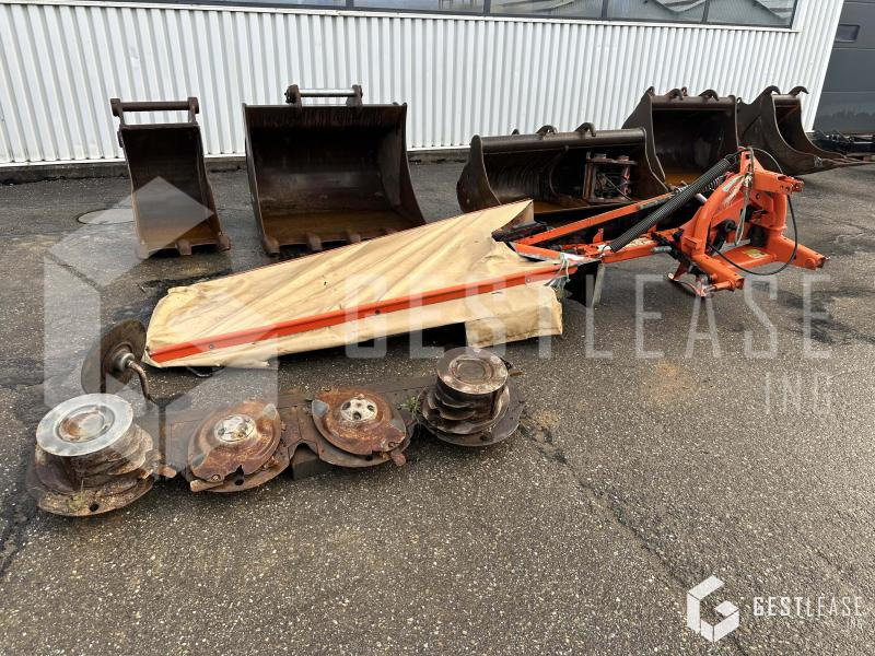 Fella SM210L - Косачка: снимка 1 Fella SM210L - Косачка: снимка 1