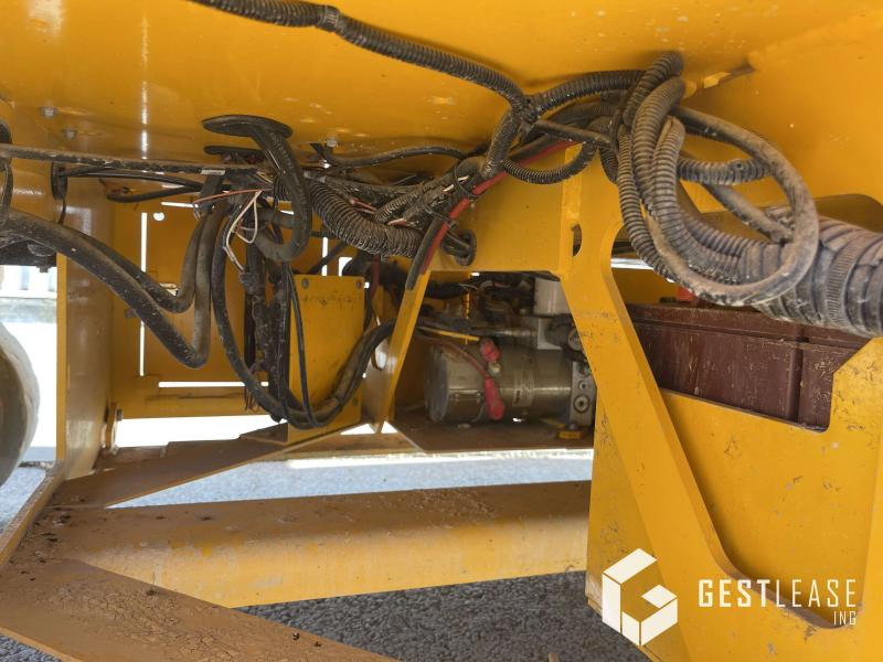 Ножична работна платформа Genie GS-2646: снимка 15