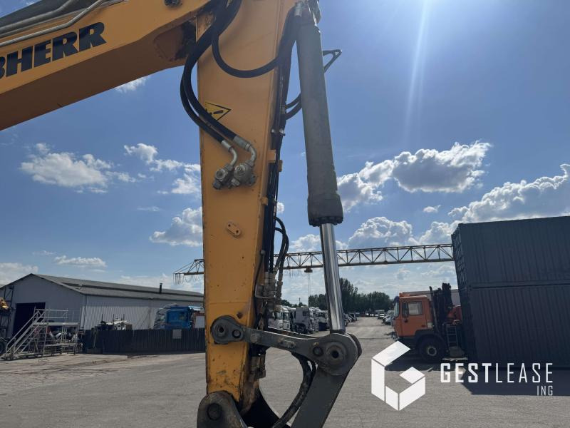 Liebherr R922SLC - Верижен багер: снимка 5 Liebherr R922SLC - Верижен багер: снимка 5