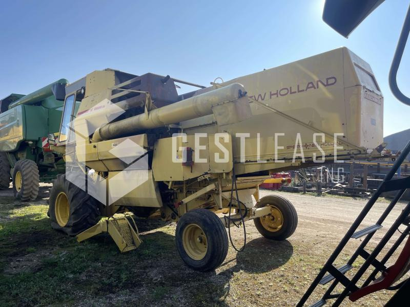 New Holland CLAYSON 1540 - Зърнокомбайн: снимка 3 New Holland CLAYSON 1540 - Зърнокомбайн: снимка 3