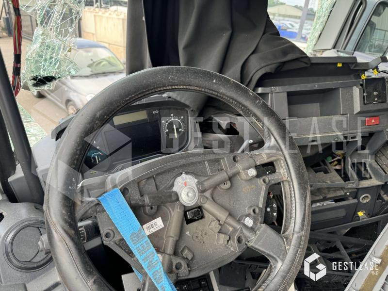 Влекач Renault T480: снимка 15