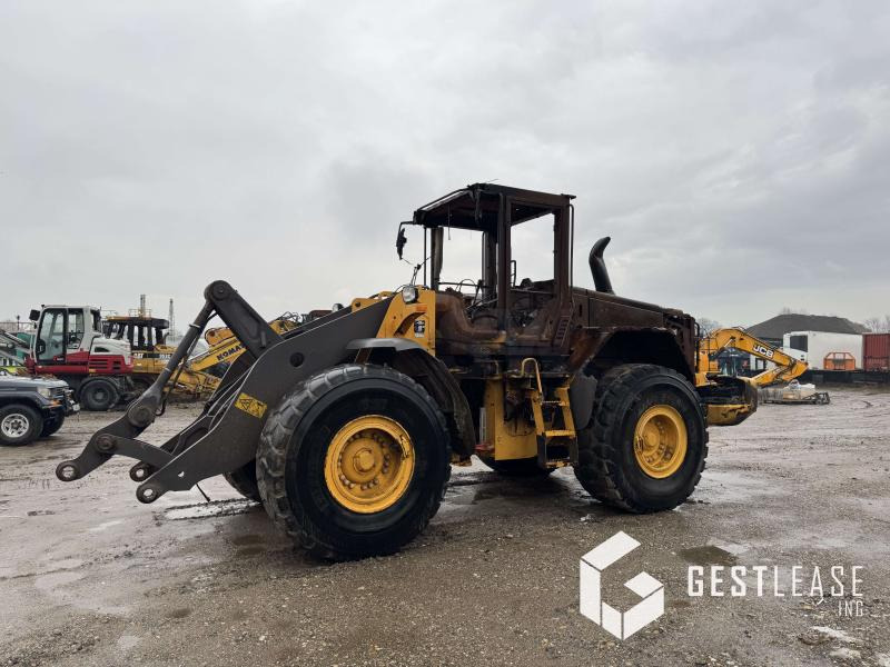 Volvo L 120 F - Колесен товарач: снимка 1 Volvo L 120 F - Колесен товарач: снимка 1