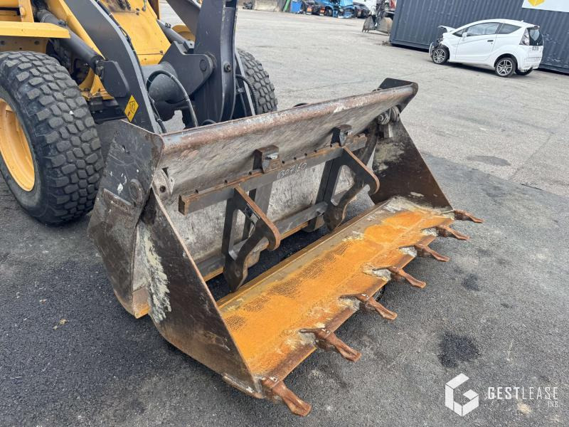 Volvo L30G - Колесен товарач: снимка 5 Volvo L30G - Колесен товарач: снимка 5