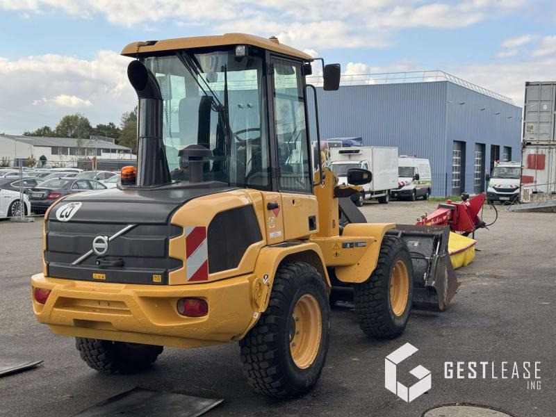 Volvo L30G - Колесен товарач: снимка 3 Volvo L30G - Колесен товарач: снимка 3