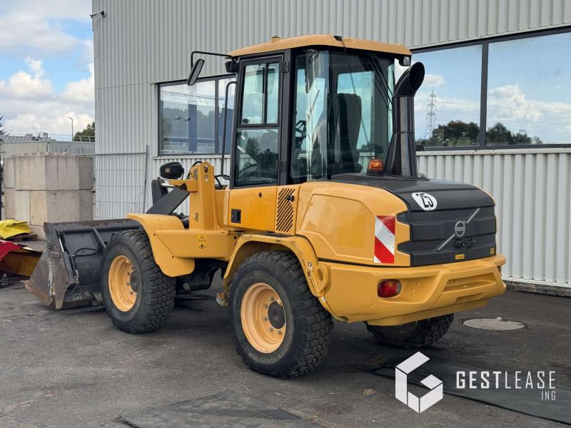 Volvo L30G - Колесен товарач: снимка 2 Volvo L30G - Колесен товарач: снимка 2