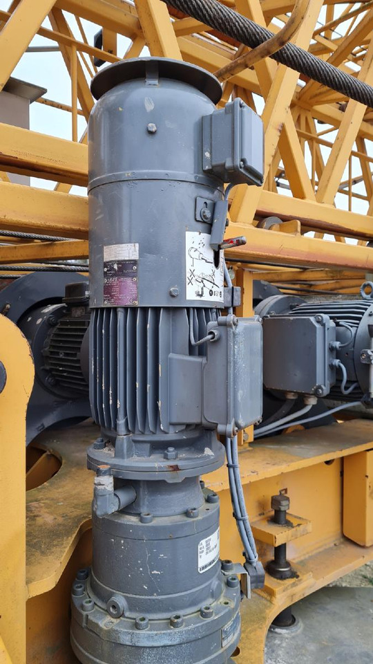 Liebherr 42K.1 - Кулокран: снимка 3 Liebherr 42K.1 - Кулокран: снимка 3