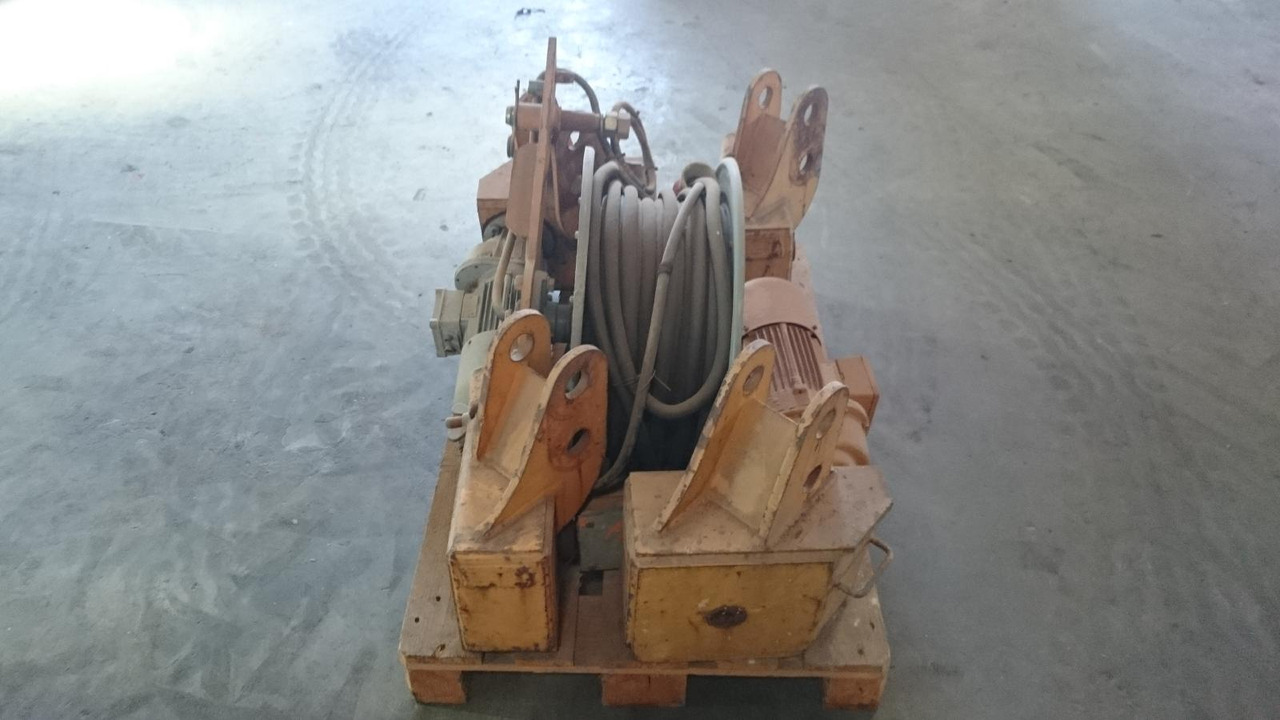 Liebherr Schienenfahrewerk Schienenfahrwerk für 34K, 35K - Части за ходова част за Кулокран: снимка 4 Liebherr Schienenfahrewerk Schienenfahrwerk für 34K, 35K - Части за ходова част за Кулокран: снимка 4