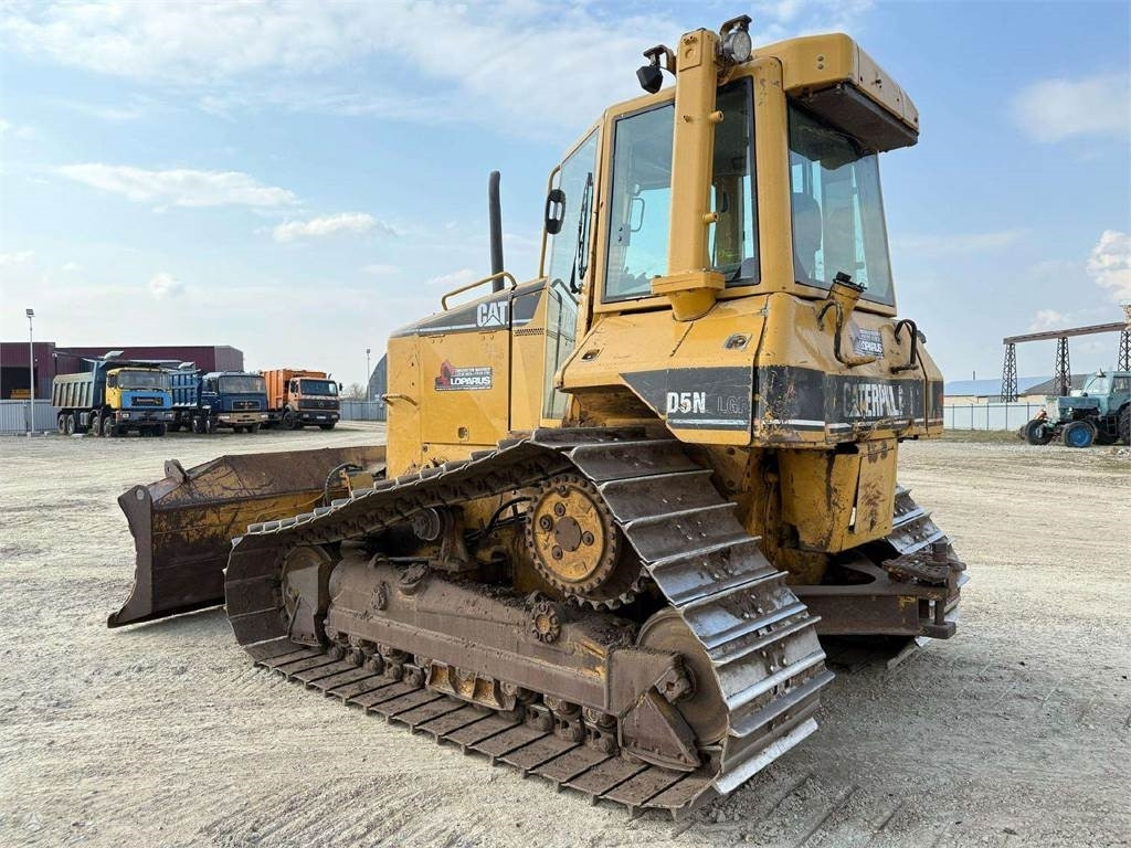 CAT D5N LGP - Булдозер: снимка 4 CAT D5N LGP - Булдозер: снимка 4