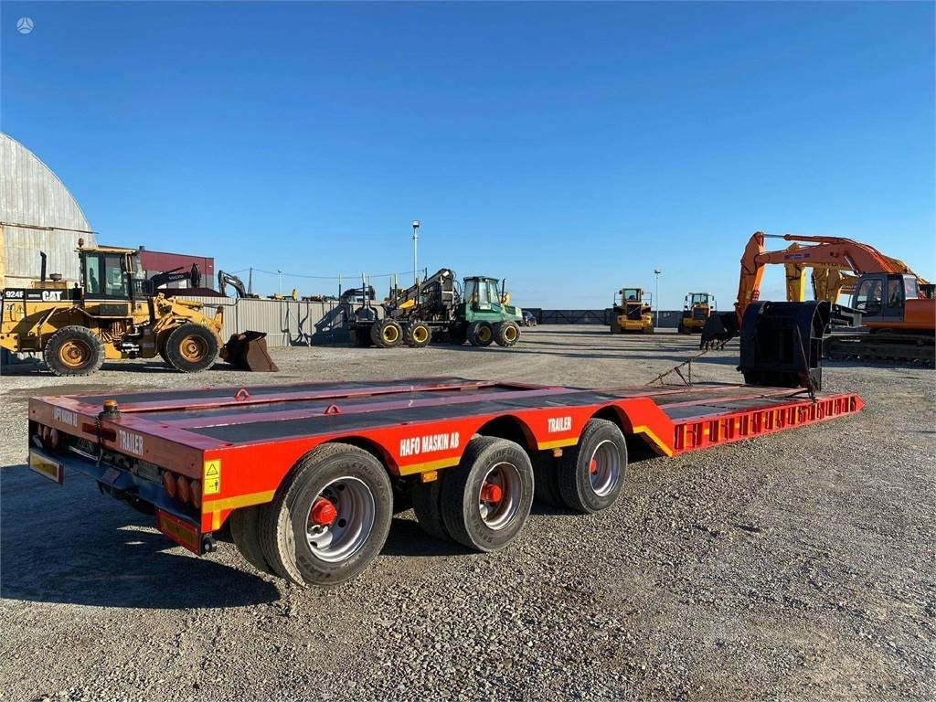 Hako Gooseneck lowbed , axle lift - Нискорамна площадка полуремарке: снимка 3 Hako Gooseneck lowbed , axle lift - Нискорамна площадка полуремарке: снимка 3