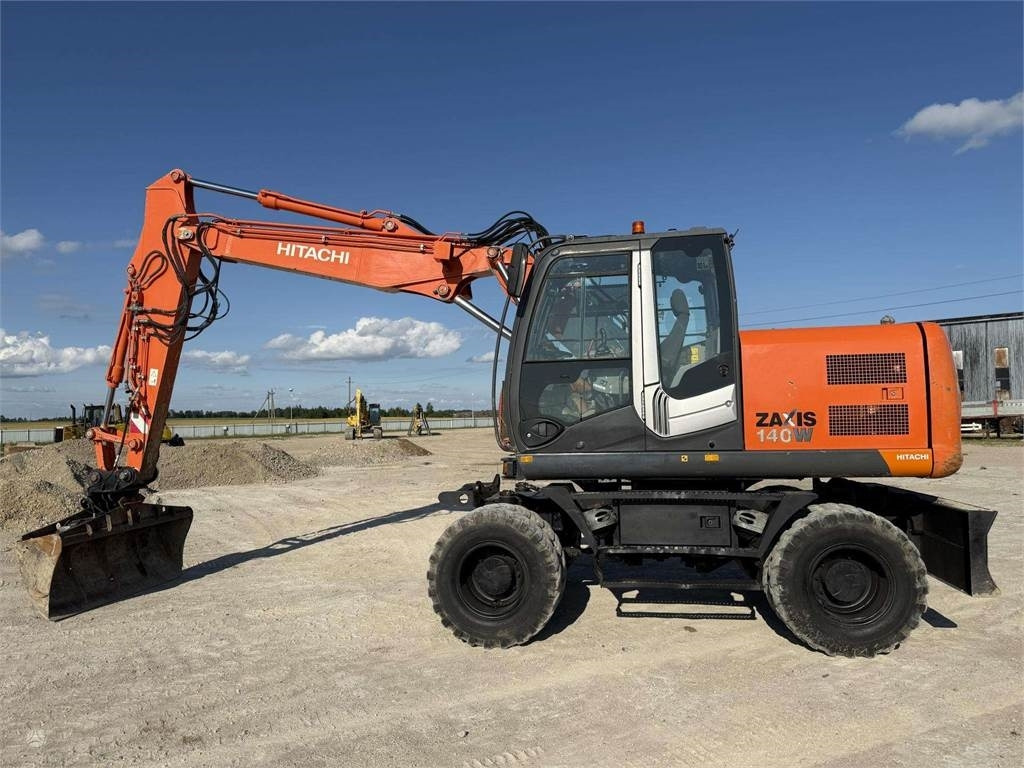Hitachi ZX 140 W - Колесен багер: снимка 3 Hitachi ZX 140 W - Колесен багер: снимка 3