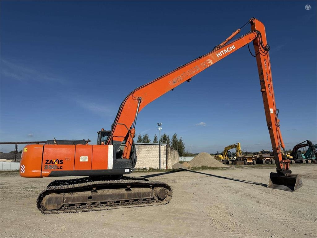 Hitachi ZX 250 LC-3 , 21 M , 800 mm  - Верижен багер: снимка 5 Hitachi ZX 250 LC-3 , 21 M , 800 mm  - Верижен багер: снимка 5