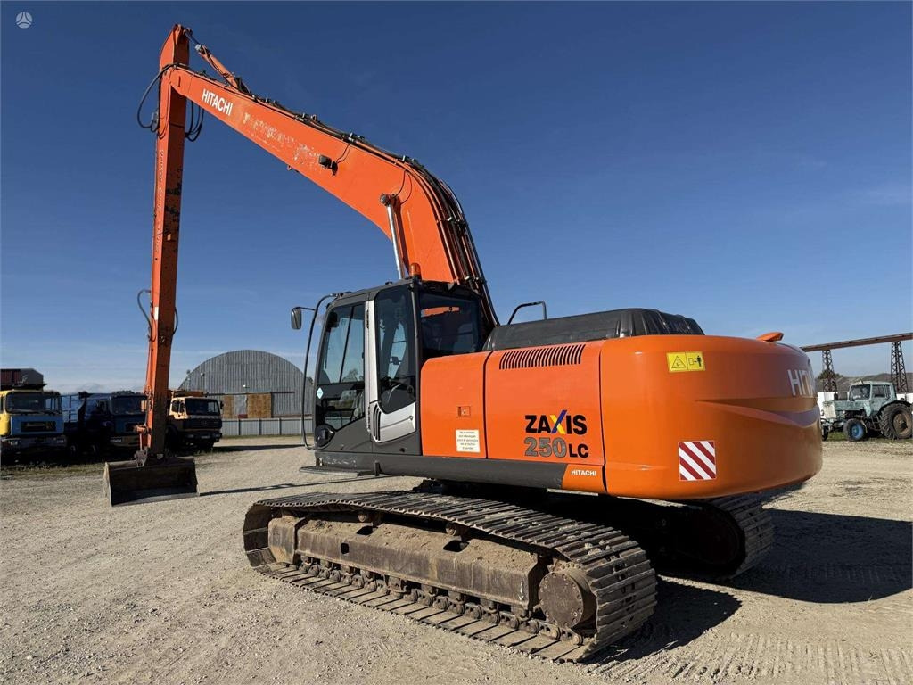Hitachi ZX 250 LC-3 , 21 M , 800 mm  - Верижен багер: снимка 3 Hitachi ZX 250 LC-3 , 21 M , 800 mm  - Верижен багер: снимка 3