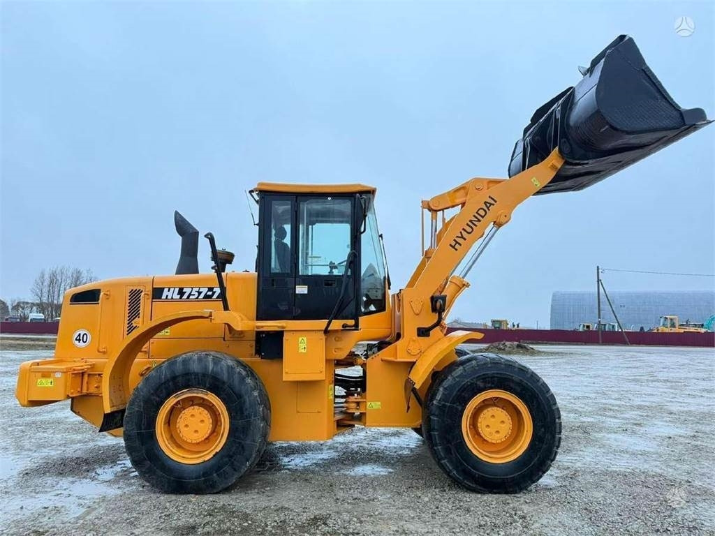 Лизинг на Hyundai HL757-7, third line  Hyundai HL757-7, third line: снимка 9