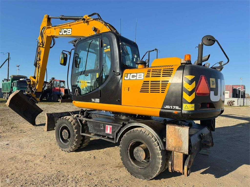 JCB JS 175 W T4i ENGCON + GRAPPLE - Колесен багер: снимка 3 JCB JS 175 W T4i ENGCON + GRAPPLE - Колесен багер: снимка 3