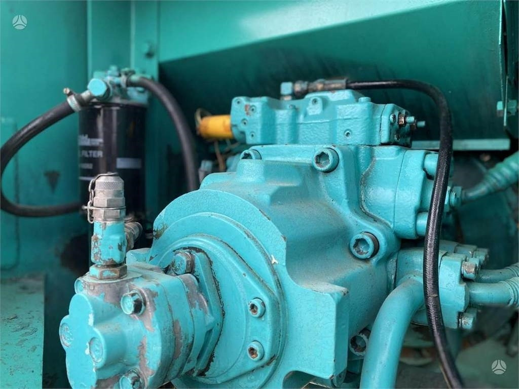 Верижен багер Kobelco SK-200 LC Mark V: снимка 8 Верижен багер Kobelco SK-200 LC Mark V: снимка 8