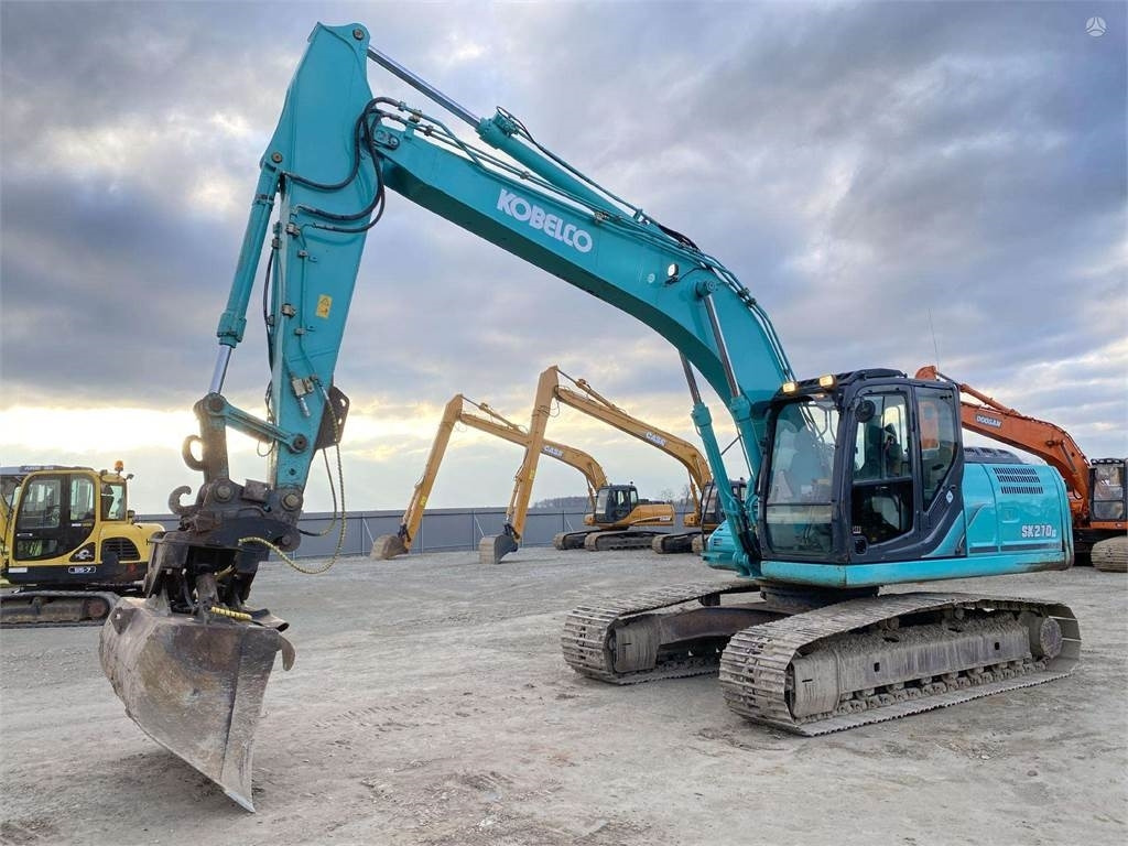 Kobelco SK 210 LC-9 - Верижен багер: снимка 1 Kobelco SK 210 LC-9 - Верижен багер: снимка 1