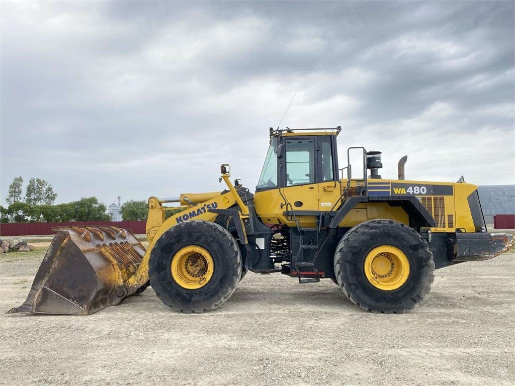Komatsu WA 480-6 - Колесен товарач: снимка 4 Komatsu WA 480-6 - Колесен товарач: снимка 4
