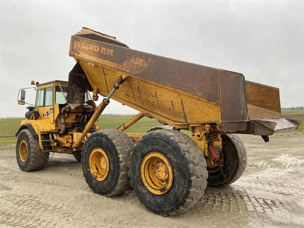 Volvo A25C , Nr.2 - Съчленен самосвал: снимка 5 Volvo A25C , Nr.2 - Съчленен самосвал: снимка 5