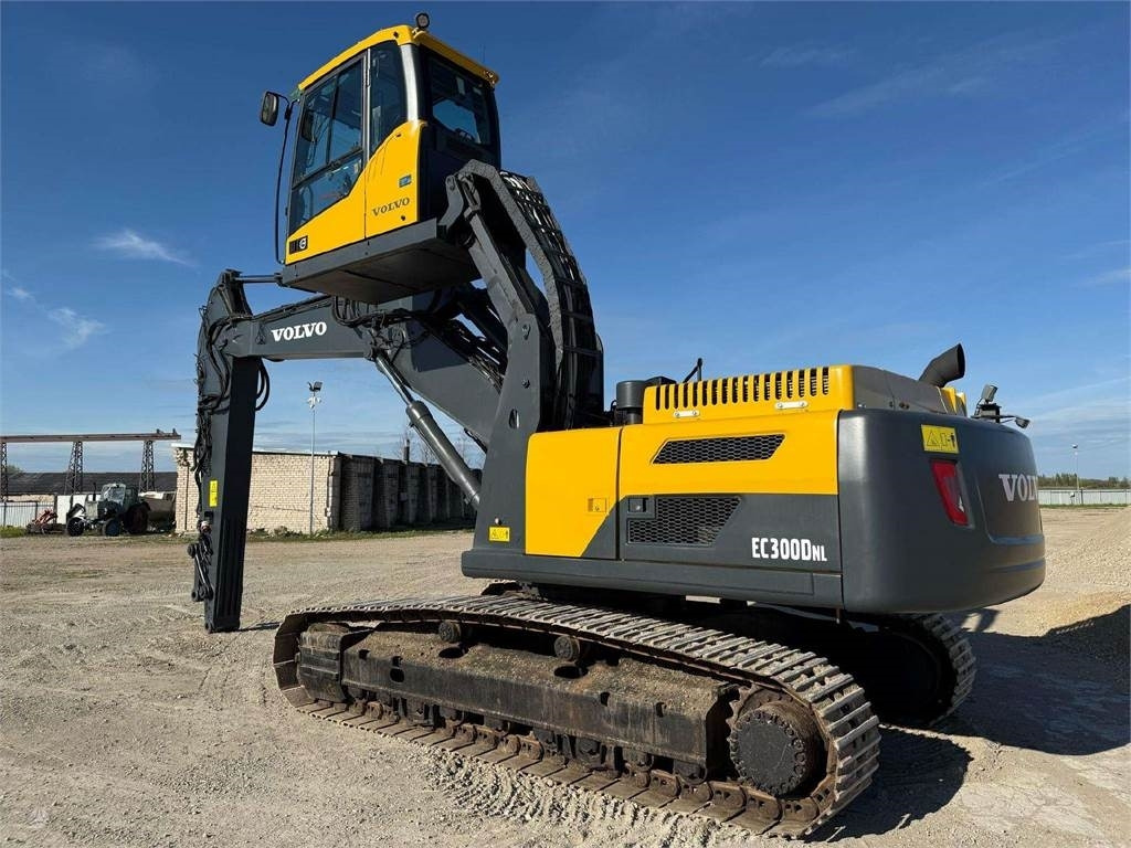 Volvo EC 300 DNL Cabin Lift - Верижен багер: снимка 1 Volvo EC 300 DNL Cabin Lift - Верижен багер: снимка 1