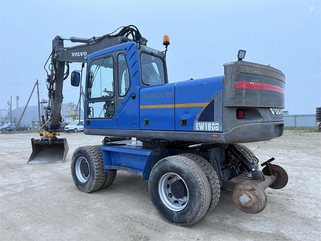 Volvo EW 180 BV ENGCON + RAILWAY - Колесен багер: снимка 3 Volvo EW 180 BV ENGCON + RAILWAY - Колесен багер: снимка 3