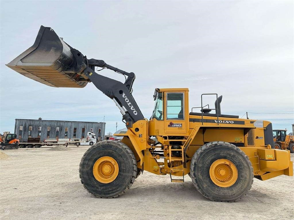 Volvo L 220 D, Quick hitch, Third l - Колесен товарач: снимка 4 Volvo L 220 D, Quick hitch, Third l - Колесен товарач: снимка 4