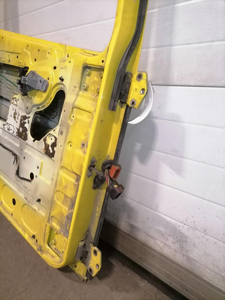 DAF Door 1676218 - Врата и части за Камион: снимка 3 DAF Door 1676218 - Врата и части за Камион: снимка 3