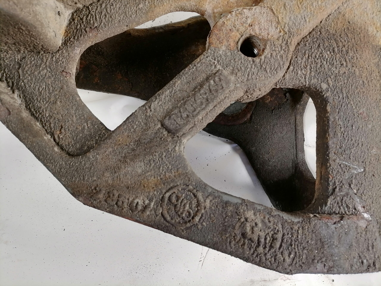 DAF Leaf spring bracket 1606969 - Окачване за Камион: снимка 3 DAF Leaf spring bracket 1606969 - Окачване за Камион: снимка 3
