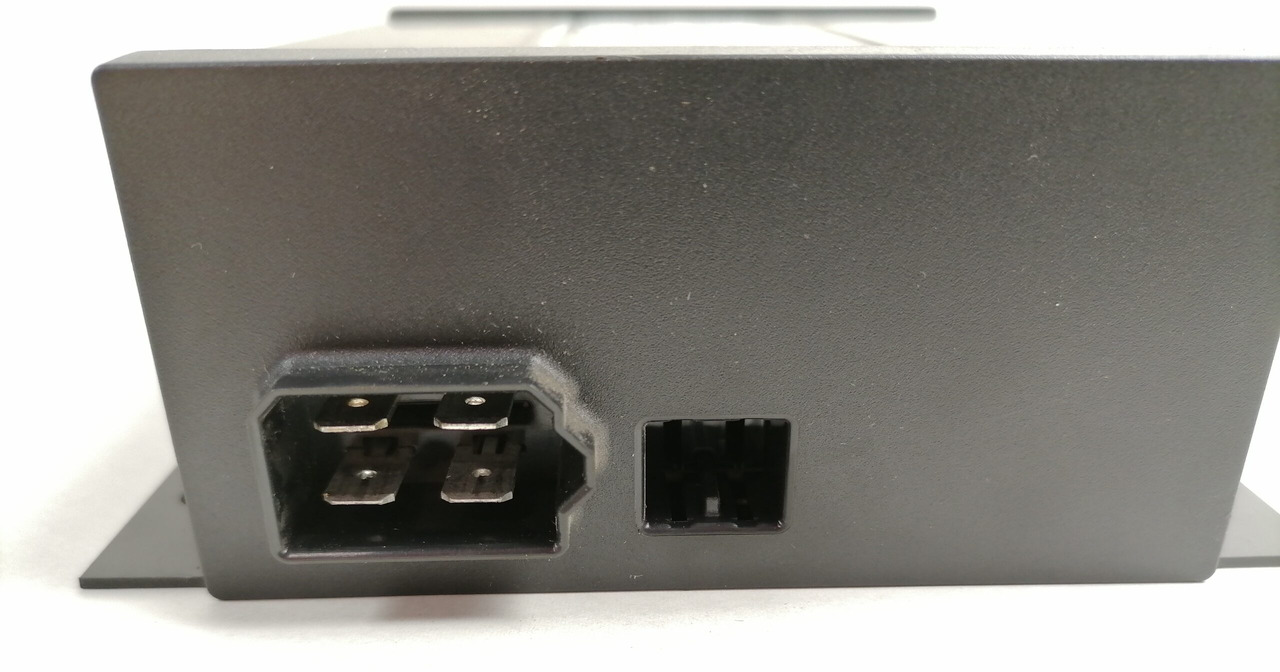 DAF Voltage converter 1726282 - Електрическа система за Камион: снимка 2 DAF Voltage converter 1726282 - Електрическа система за Камион: снимка 2