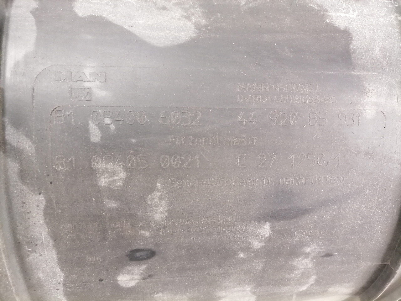 MAN Air filter housing 81084006032 - Всмукателна система за Камион: снимка 2 MAN Air filter housing 81084006032 - Всмукателна система за Камион: снимка 2
